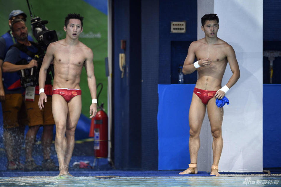 北京时间8月9日,陈艾森/林跃男子双人10米跳台夺金,新浪体育为您送上